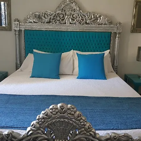 Bed & Breakfast Boutique *